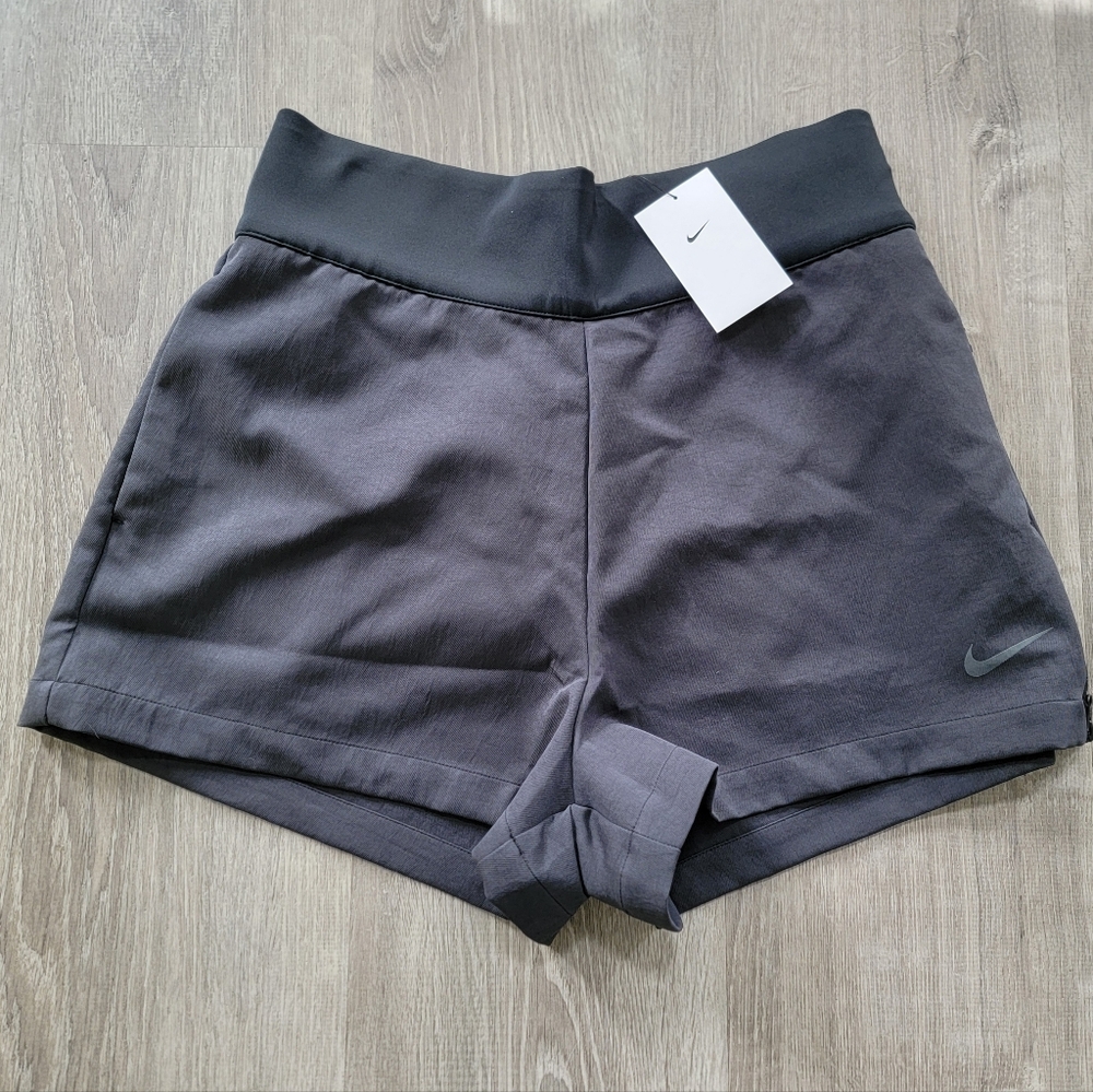 BRAND NEW Nike Team Tech Pack High Waist Woven Short Women's Size: XL